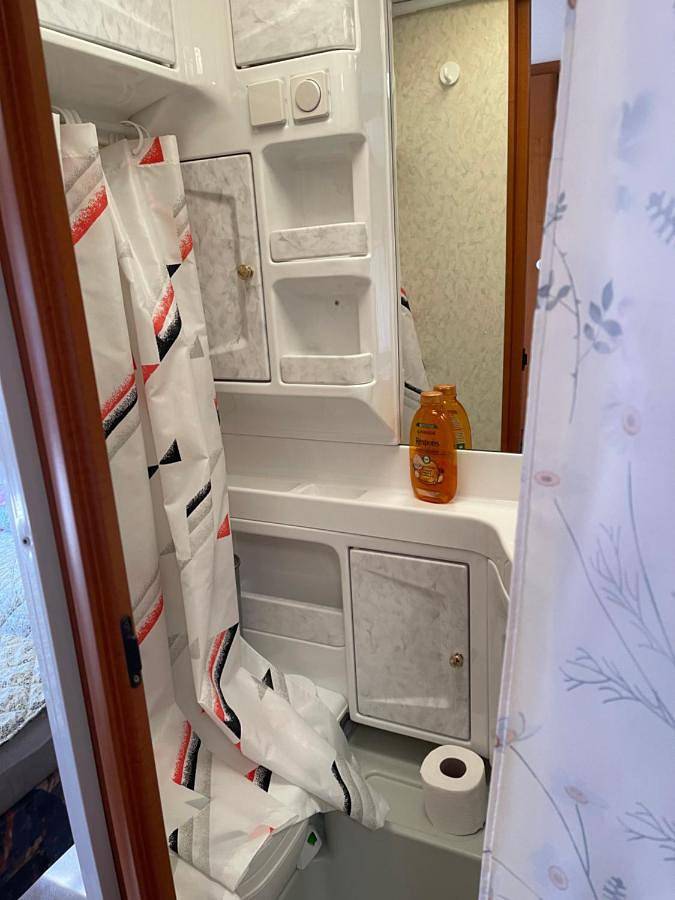 Caravan at the Cottage House in Gildeskal