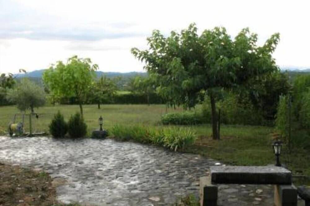 Ganze Wohnung, Rochecolombe: Ferienwohnung - Rochecolombe in Rochecolombe, Ardèche