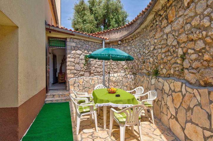 Ferienwohnung für 4 Personen, mit Garten in Crikvenica - 2