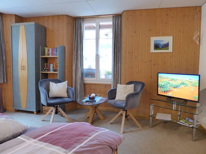 Ferienwohnung für 2 Personen, mit Terrasse und Garten sowie Ausblick im Berner Oberland - 4