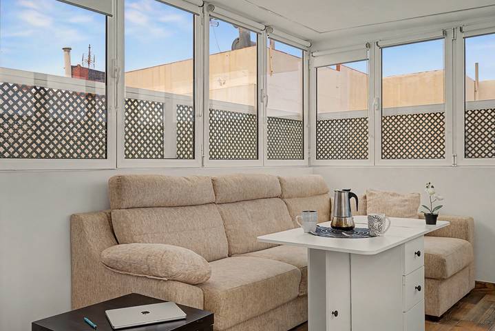 Entire apartment, Vacation Apartment 'Fantstico Ático En Las Canteras' with Sea View, Private Terrace and Wi-Fi in Las Palmas de Gran Canaria Centre, Las Palmas de Gran Canaria
