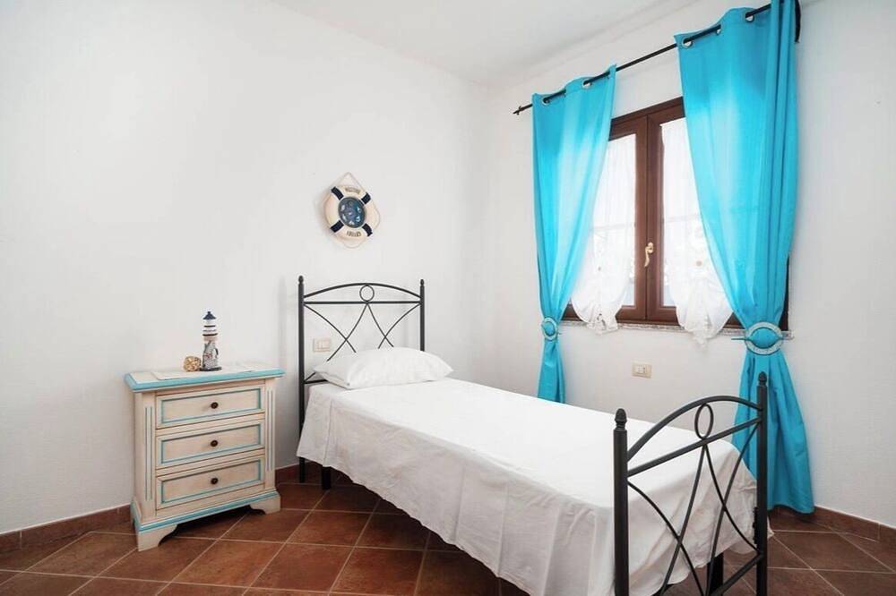 Appartamento intero, Appartamento accogliente in stile Beach-House adatto per coppie . in Flumini, Posada