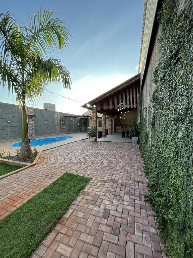 Casas e apartamentos de temporada para 6 pessoas, com terraço e piscina e ainda jardim and vista, com animais de estimação em Juazeiro do Norte