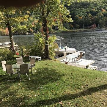 Log Cabin for 4 People in Poultney, Vermont, Photo 1