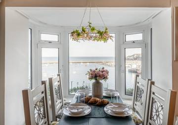 Holiday Home for 5 People in Brixham, Torbay, Photo 1