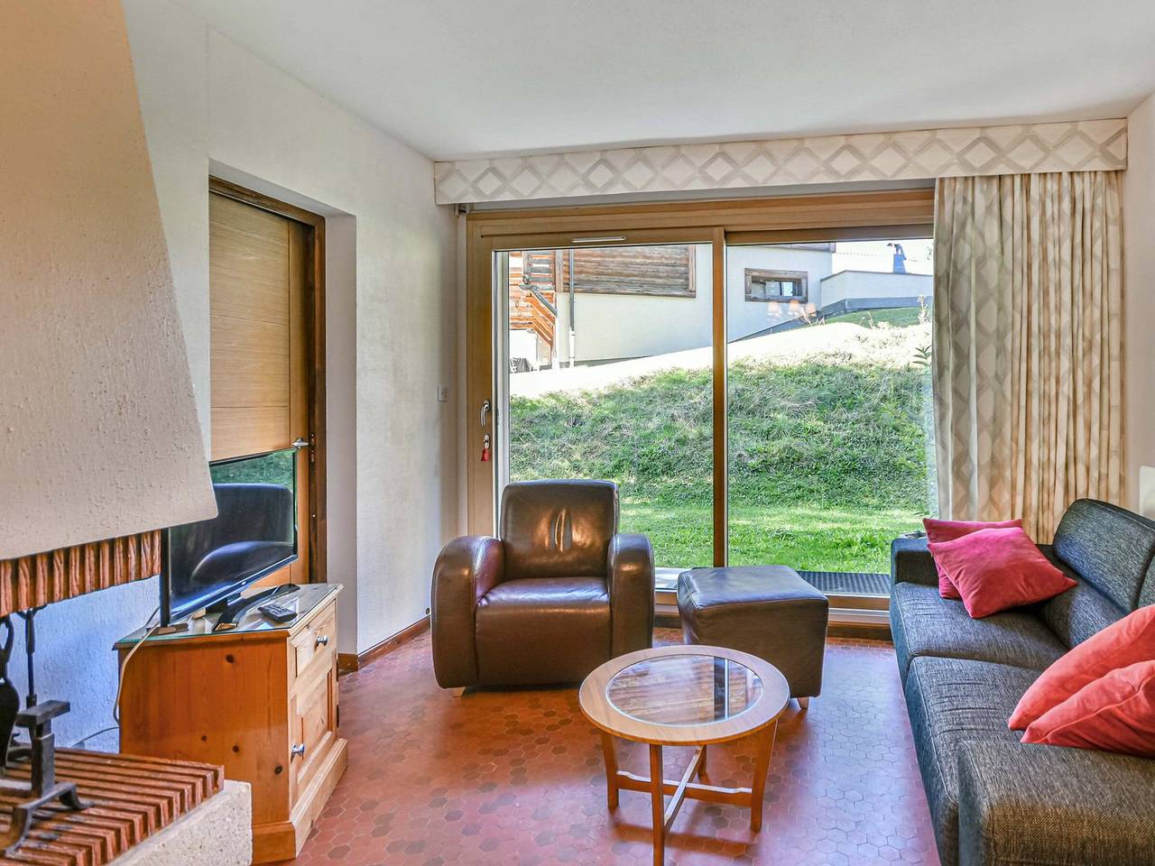 Appartement entier, Agréable T4 aux Gets - Arrivée Skis aux Pieds - Proche Piste de la Turche - 6 Pers. in Les Gets, Les Portes du Soleil