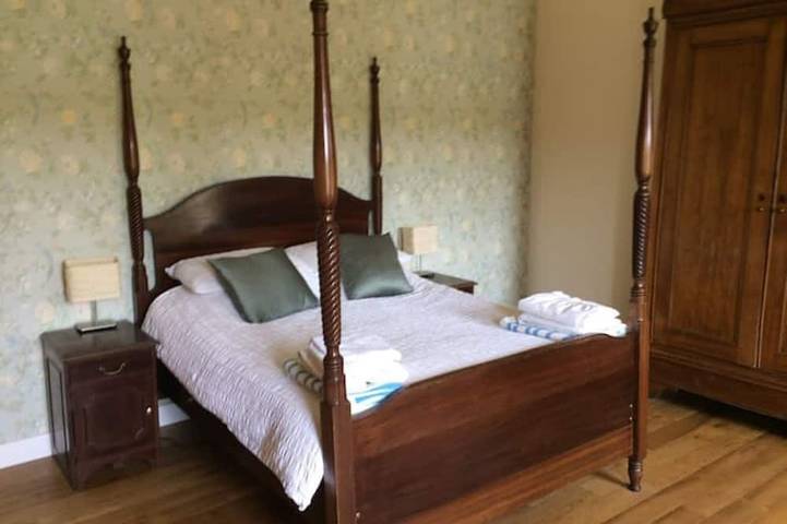 Location de vacances pour 8 personnes, avec balcon et jardin, animaux acceptés à Charnay - 2