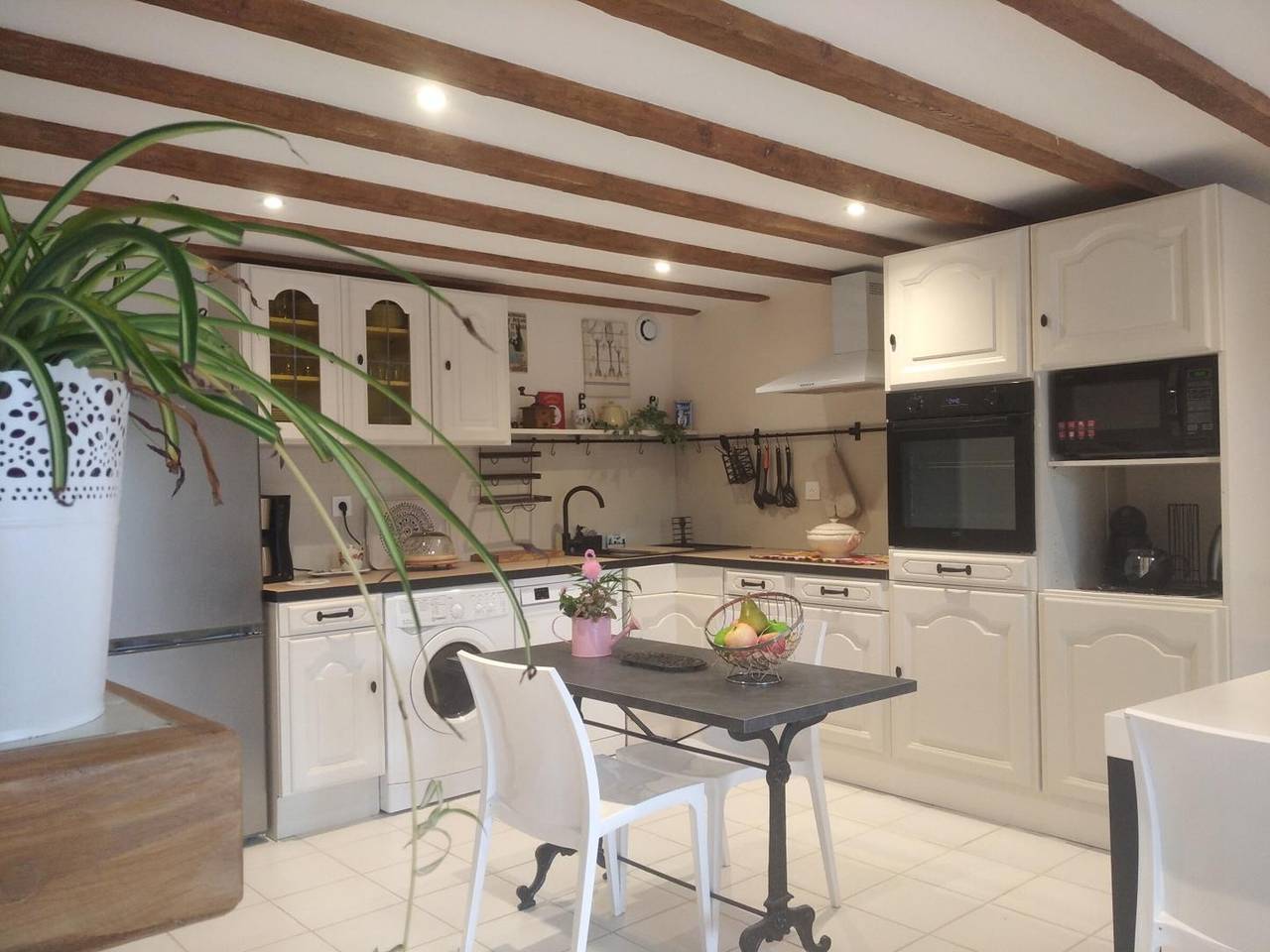 Gîte paisible à Estivareilles, piscine chauffée, animaux acceptés in Estivareilles (Allier), Région de Montluçon