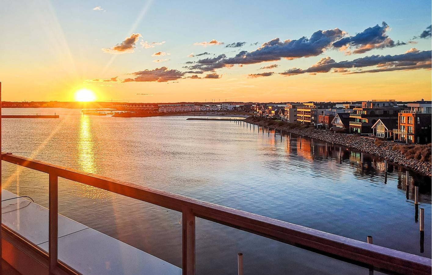 Ganze Ferienwohnung, Apartment mit Meerblick, Terrasse und Parkplatz in Olpenitz, Kappeln