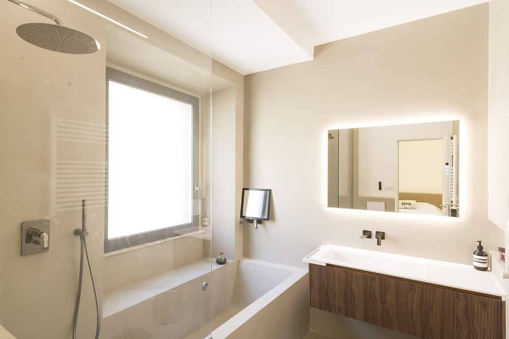 Appartamento intero, Alessandria Home in Roma, Provincia di Roma