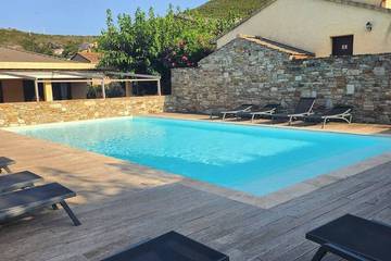 Gîte pour 3 personnes, avec sauna et balcon à Sisco