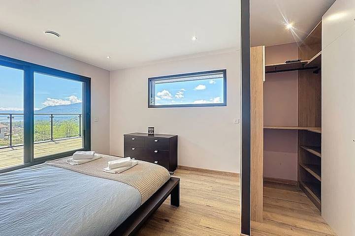 Location de vacances pour 6 personnes, avec terrasse ainsi que sauna et jardin à Chindrieux - 2
