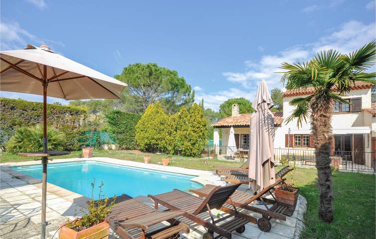 Location de vacances pour 8 personnes, avec jardin ainsi que piscine et terrasse à Mougins - 4
