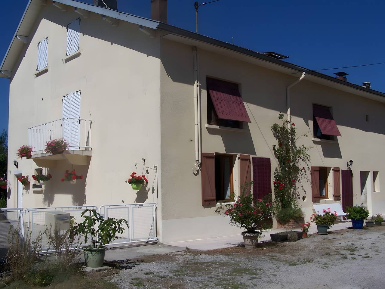 Vakantiehuis voor 7 Personen in Vertamboz, Jura Francais