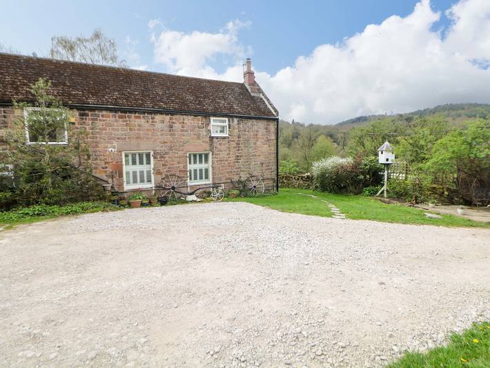 Meadow View Cottage in Crich, Derbyshire