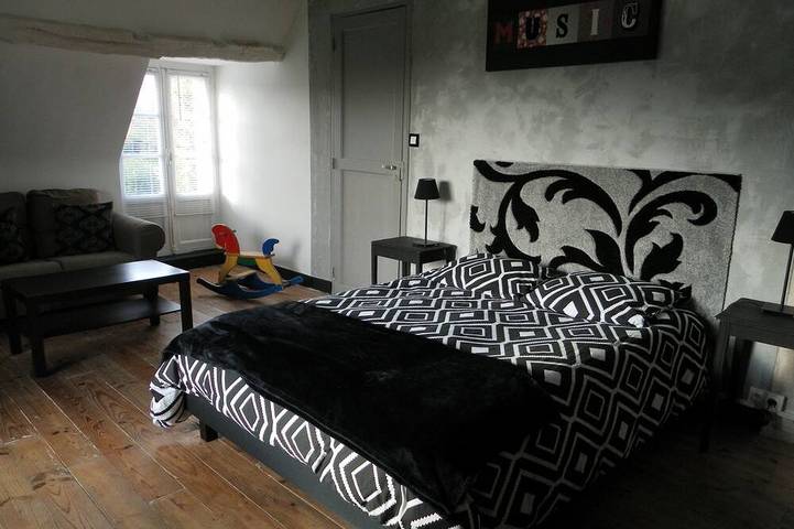 Location de vacances pour 6 personnes, avec terrasse et jardin dans Perche-en-Nocé - 4