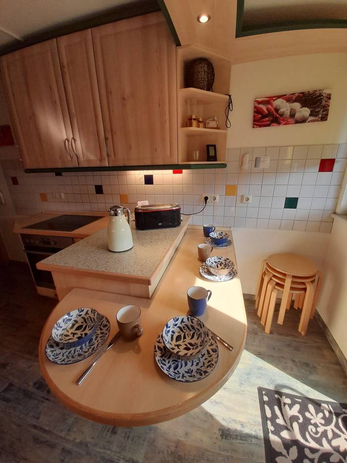 Ganze Ferienwohnung, Alices-Ferienwohnungen - Maisonette Dg,Wohnz./3 Schlafz./Küche/Bad Du+Wc/107 m²/6 P./2.Et in Arnstadt (Thüringen), Arnstadt