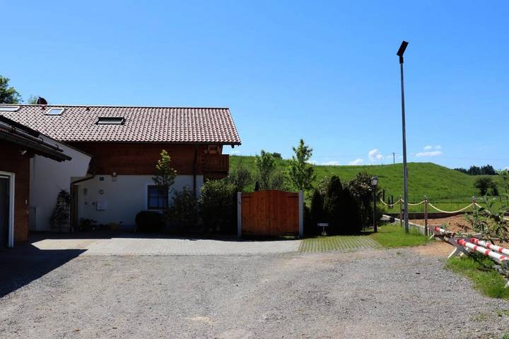 Ferienwohnung für 4 Personen, mit Ausblick und Garten am Starnberger See - 2