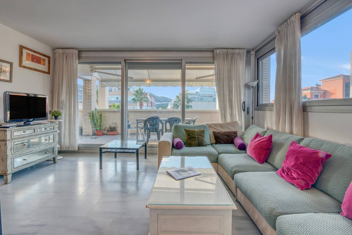 Appartamento intero, Appartamento 'Elegance Denia 4' con piscina condivisa, Wi-Fi e aria condizionata in Las Marinas, Dénia