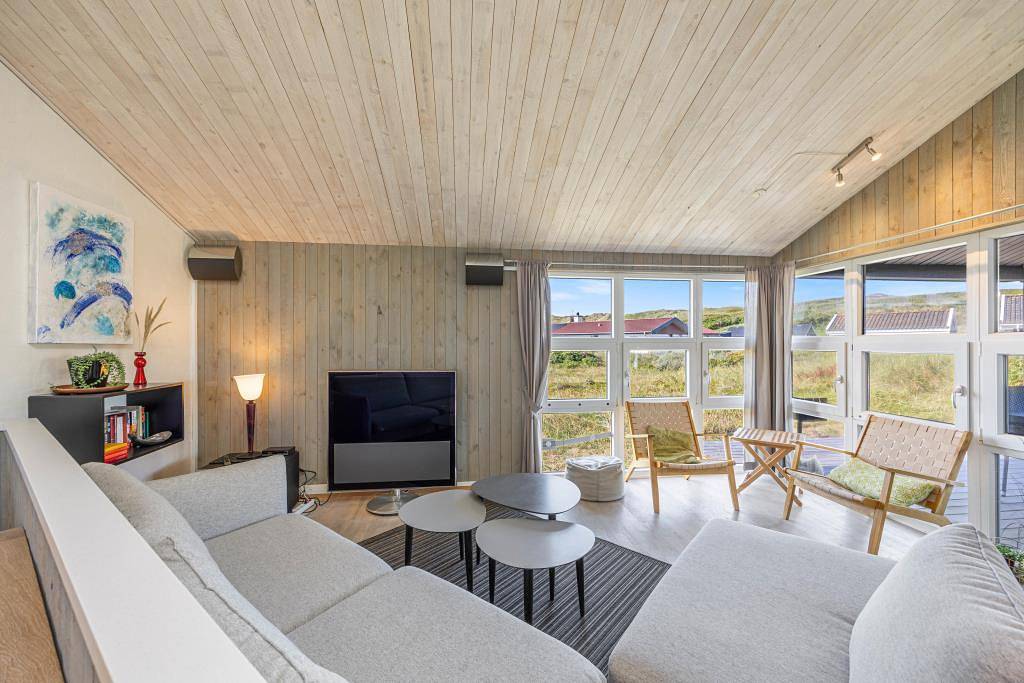 Stylish holiday home with wood-burning stove just 100 metres from the sea in Bjerregård, Holmsland Klit