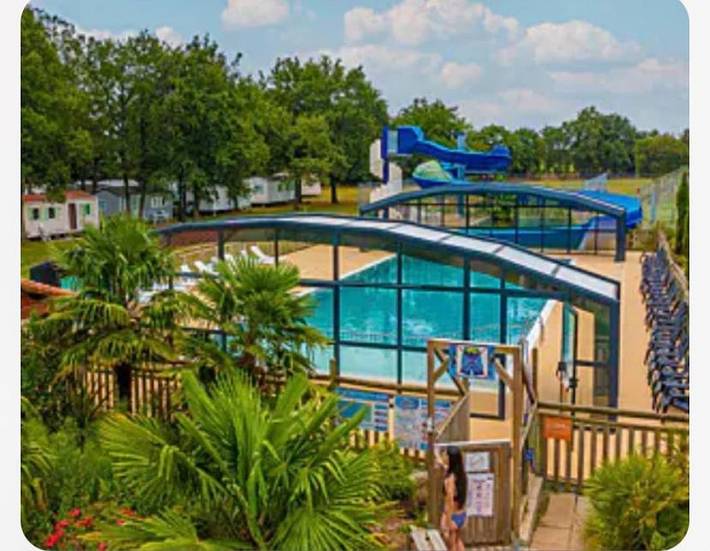 Gîte pour 6 personnes, avec piscine et terrasse à Vieillevigne