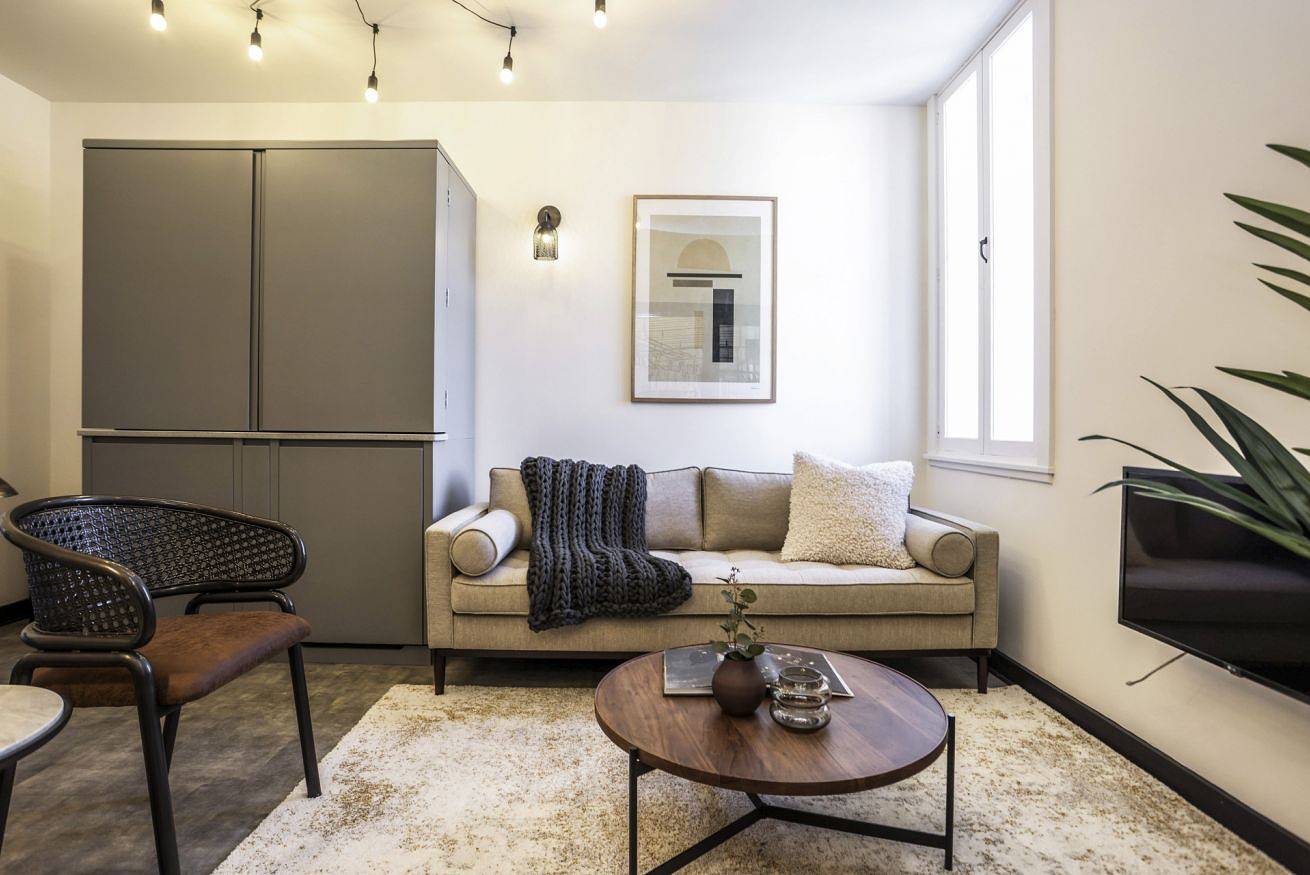Apartamento entero, Locker Room:  Stylish 2bed w/City Views-3rd floor in Edimburgo, Lothian