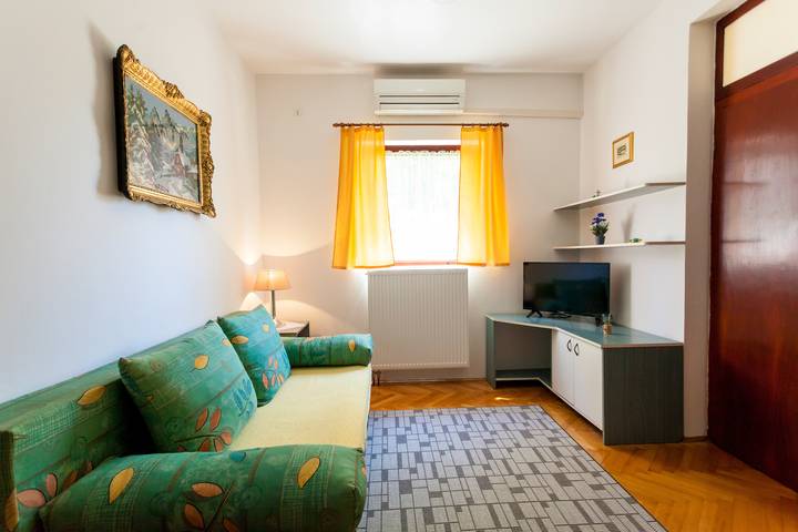 Ganze Wohnung, Ferienwohnung Belavic - 2 in Njivice, Krk