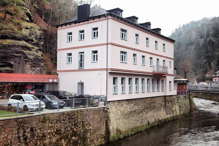 BnB für 6 Personen, mit Terrasse und Ausblick in Elbsandsteingebirge