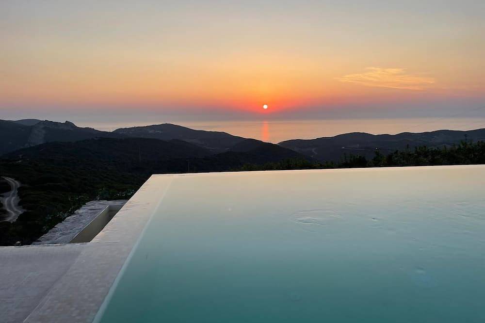 Cozy apartment surrounded by nature, with terrace and veranda in Palmadula, Sassari