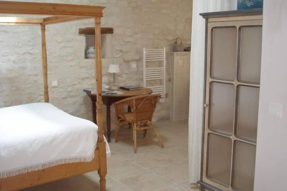 Gîte *** 4 pers avec jardin privatif dans village saintongeais  estuaire à 5 km in Saint-Fort-sur-Gironde, Région de Jonzac