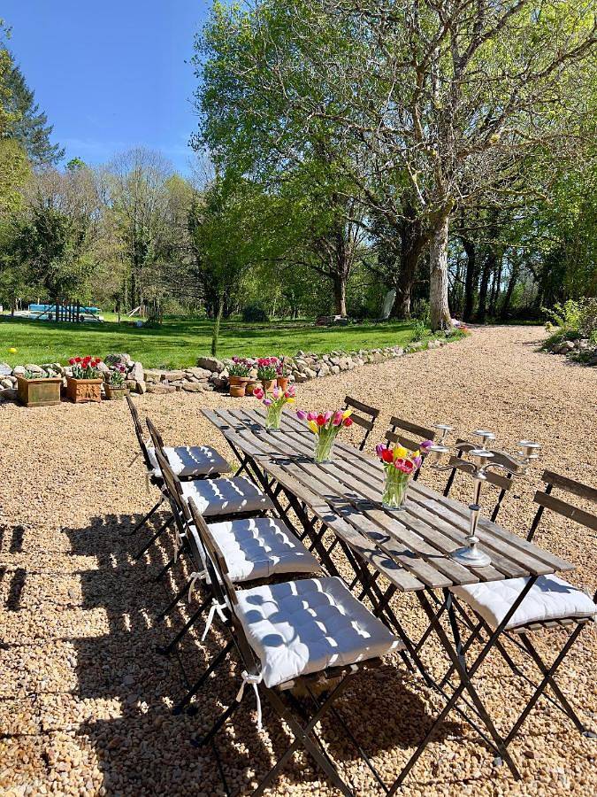 Location de vacances pour 2 personnes, avec piscine et vue ainsi que jardin et terrasse à Champniers-et-Reilhac - 3