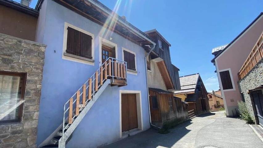 Chalet pour 9 personnes, avec balcon à Montgenèvre