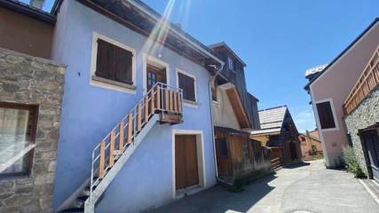 Gîte pour 9 personnes, avec balcon dans Office De Tourisme De Montgenevre