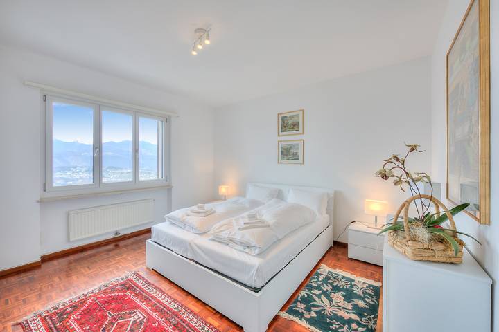 Gîte pour 4 personnes, avec terrasse et sauna ainsi que piscine et vue sur le lac à Lugano - 4