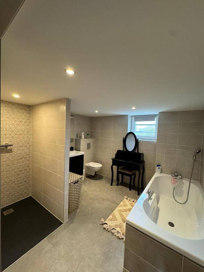 Double Room in Montigny-lès-Metz, Metz-Campagne