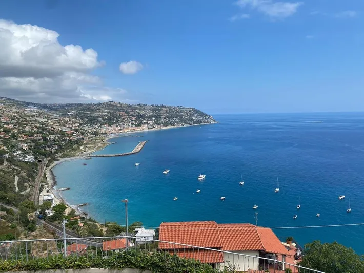 Holiday apartment for 6 people, with garden and view - 1