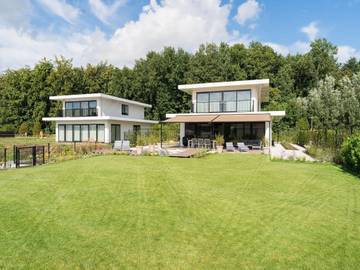 Ferienhaus für 8 Personen, mit Terrasse und Seeblick sowie Garten am Veluwemeer