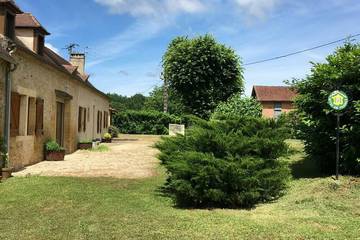 Gîte pour 6 personnes, avec jardin, animaux acceptés à Lalinde