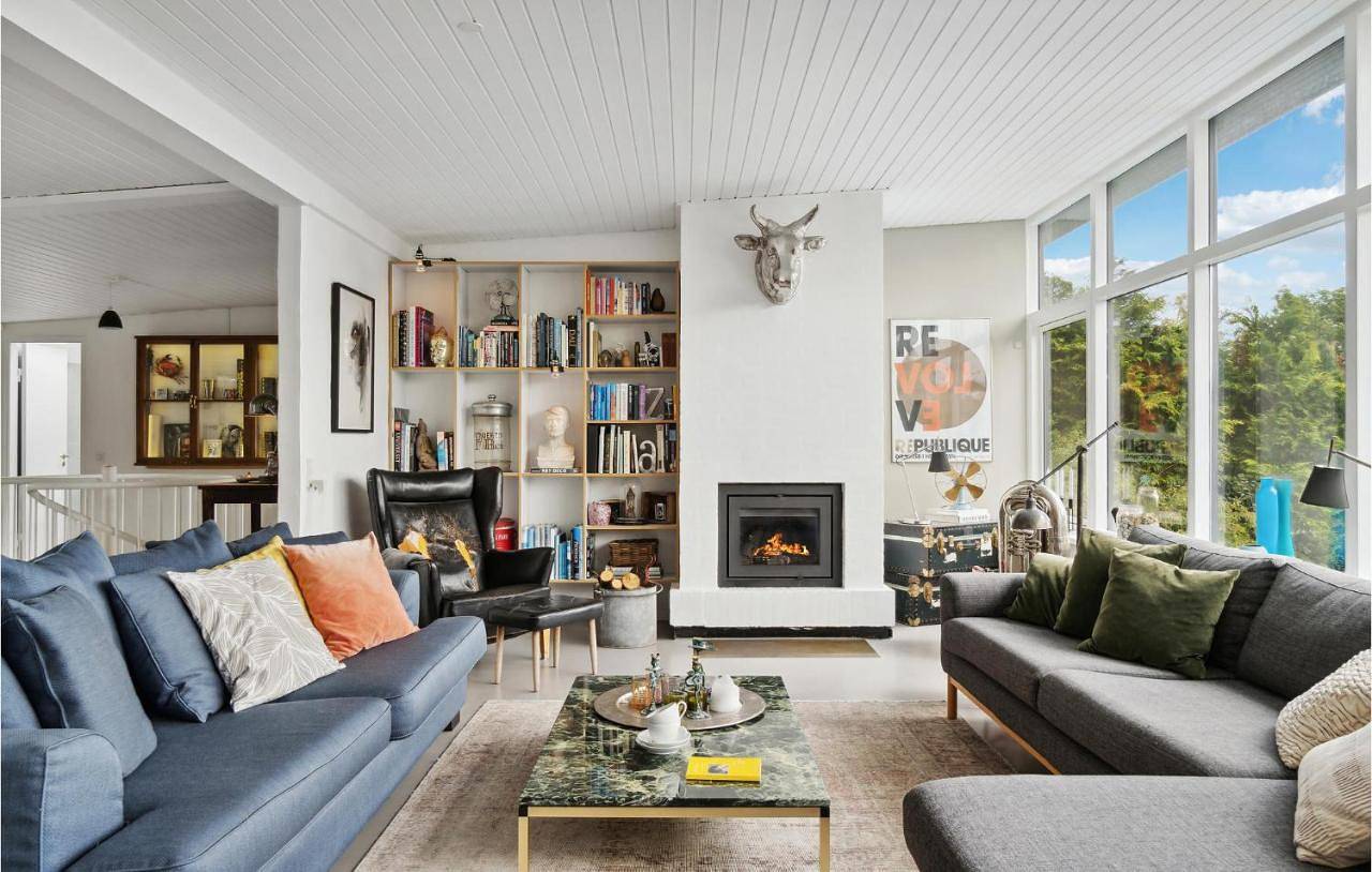 Three-Bedroom Holiday Home in Hornbæk, Kattegat Küste