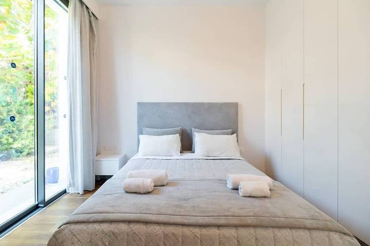 Villa Laurus 2 By Ezoria Villas in Paphos, Südzypern
