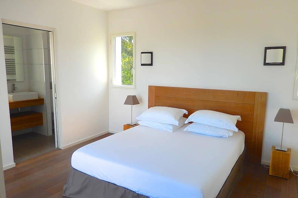 Preciosa villa contemporánea para 10 personas al mar playa 250m in Pinarellu, Zonza