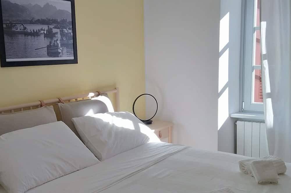 Ganze Wohnung, Major Sisters, Lugano lake view apartment in Porto Ceresio, Luganer See (Lombardei)