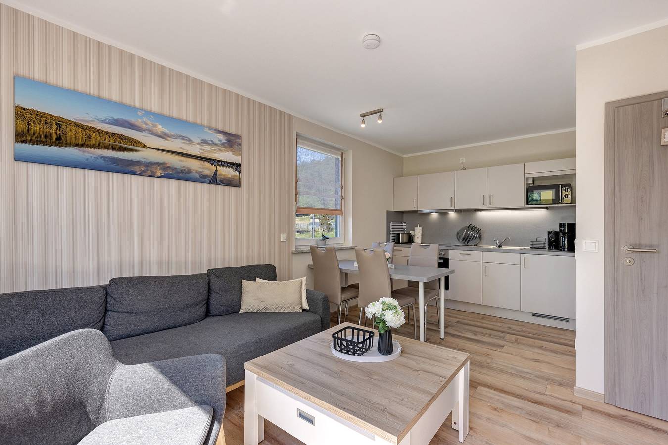 Ganze Wohnung, Ferienwohnung 4" mit Gemeinschaftsgarten und Wi-Fi in Joachimsthal, Werbellinsee