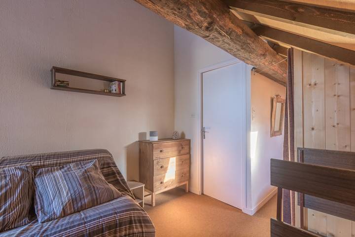 Ganze Wohnung, Ferienwohnung für 4 Personen mit Balkon in Saint-Léger-les-Mélèzes, Nationalpark Écrins