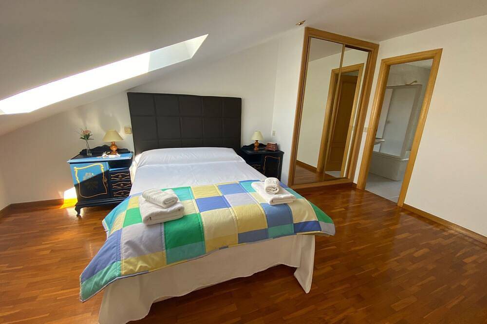 Entire apartment, Apartamento Ventura 5 in Cangas de Onís, Asturias Province