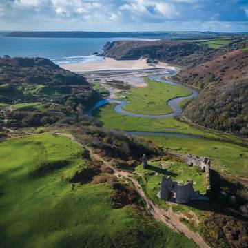 Log Cabin for 4 People in Three Cliffs Bay, Swansea region, Photo 1
