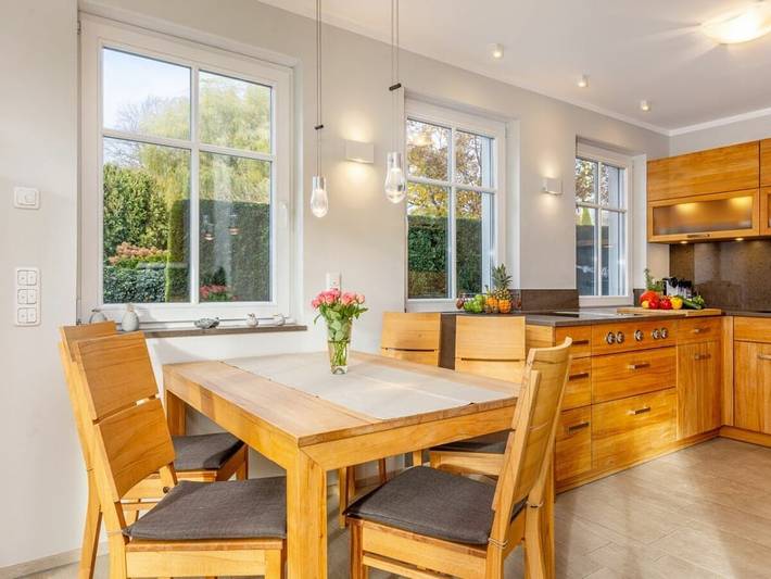 Ferienhaus für 4 Personen, mit Balkon/Terrasse und Terrasse sowie Garten in Nationalpark Vorpommersche Boddenlandschaft - 2