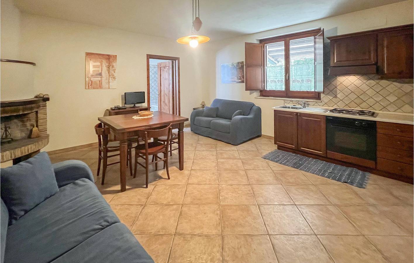 Elegante y conveniente - 140sqm Apt con estacionamiento y WiFi in Castelli, Gran Sasso