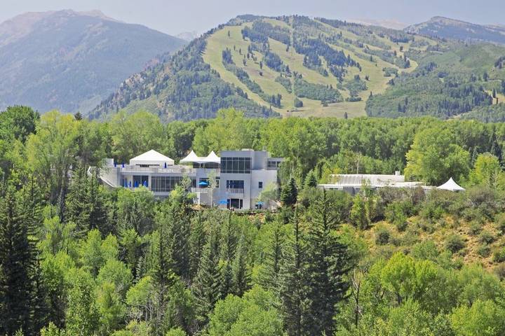 Ferienhaus für 4 Personen, mit Pool und Sauna sowie Garten in Aspen