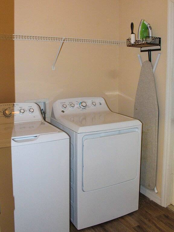 Vacation rental for 10 people, with yard in Palm Bay